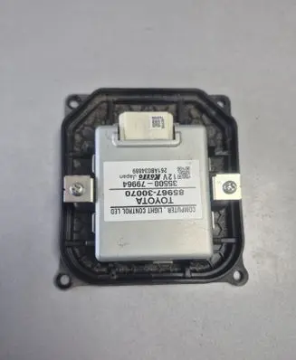 Toyota Prius (XW30) LED ballast control module 8596730070 3550079964