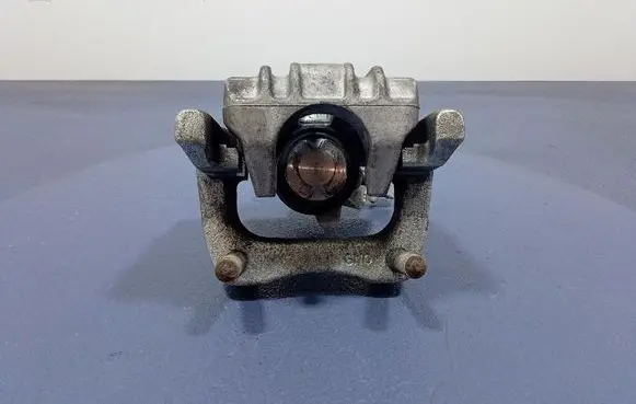 Volkswagen Golf V Rear brake caliper 4B2001L