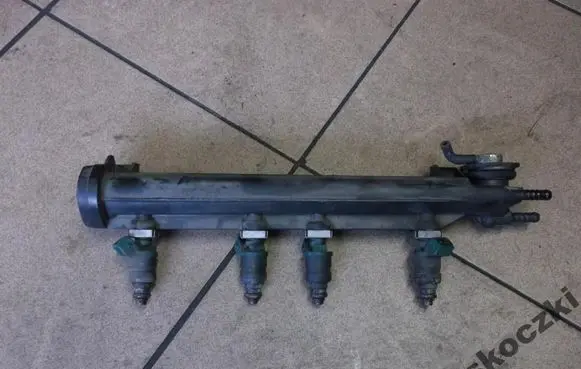 Audi A3 S3 8P Fuel main line pipe LISTWAWTRYSKOWA