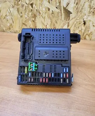 Volvo S60 Fuse module 30765149 28024622