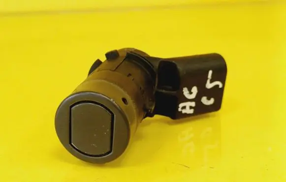 Audi A6 S6 C5 4B Parking PDC sensor 4B0919275B