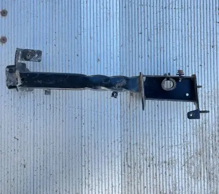 Renault Megane IV Bottom radiator support slam panel 758257957R 106758257957R