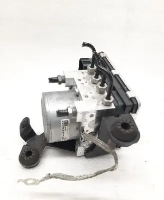 Volvo XC90 ABS Pump P31445476