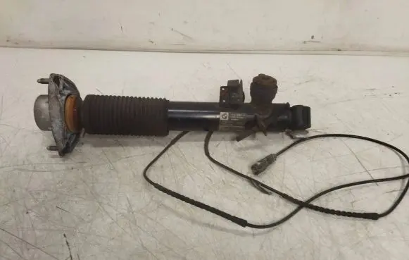 BMW X5 F15 Rear shock absorber/damper 6867868