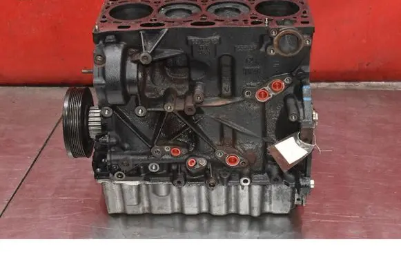 Skoda Octavia Mk3 (5E) Engine block DGT