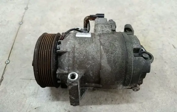Nissan Qashqai Air conditioning (A/C) compressor (pump) 