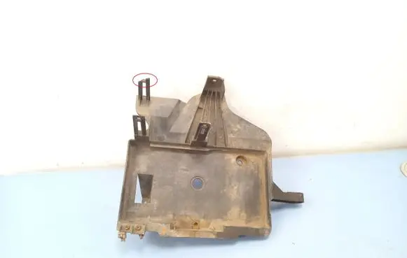 Jeep Grand Cherokee (WJ) Battery tray 55136438