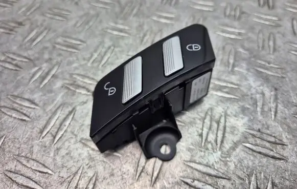 Mercedes-Benz S W221 Central locking switch button A2218213051