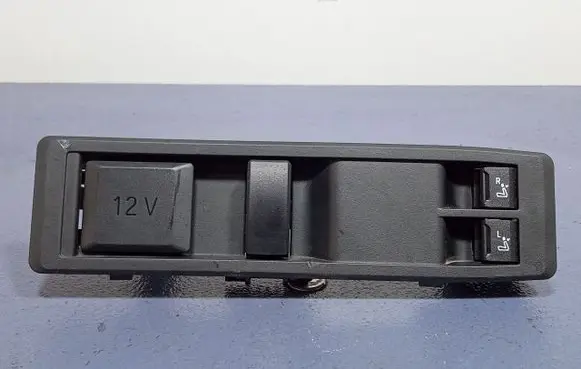 BMW iX Tailgate opening switch 9873813