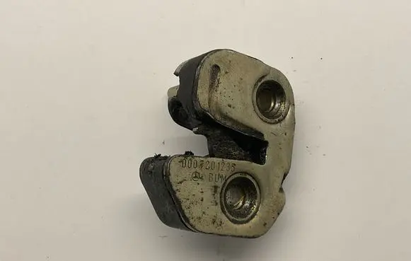 Mercedes-Benz 100 W631 Front door lock 0007201235