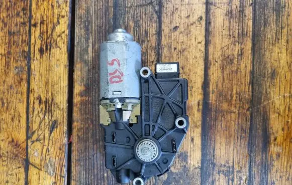 Citroen DS5 Sunroof motor/actuator 2224653C