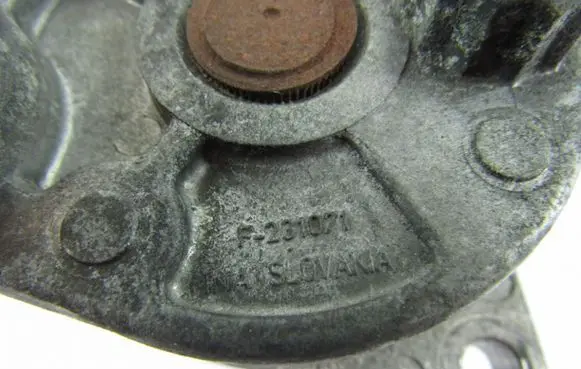 Mercedes-Benz E W211 Alternator belt tensioner F231071