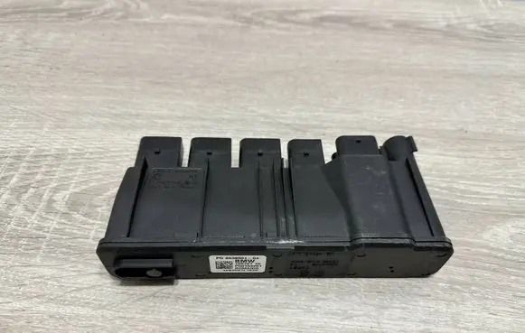BMW 3 F30 F35 F31 Power management control unit 8638551 10078410