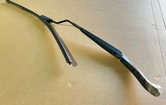 Renault Megane IV Front wiper blade arm 288819391R