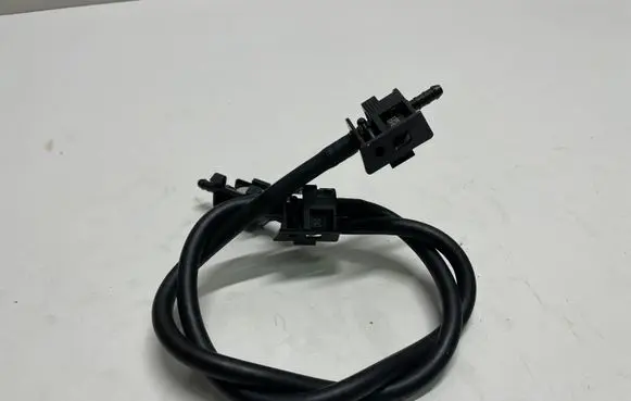 Mercedes-Benz E AMG W213 Windshield washer spray nozzle BR213