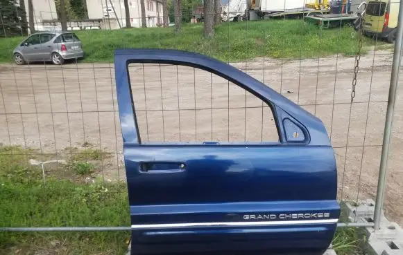 Jeep Grand Cherokee (WJ) Front door