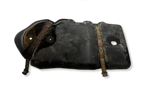 Volkswagen Touareg II Fuel tank bottom protection 7L0201973C 7L0201973D