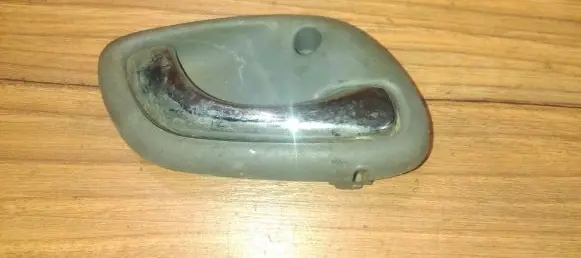 Suzuki Grand Vitara I Rear door interior handle