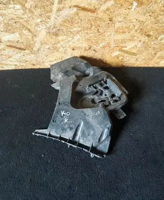 Volvo V40 Rear bumper mounting bracket 31395104