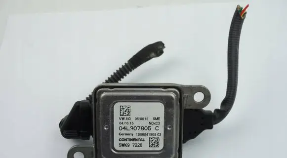 Volkswagen PASSAT B8 Lambda probe sensor 04L907805C 5WK97226