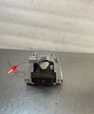 Audi A3 8Y Engine mount bracket DOAUDIA38Y