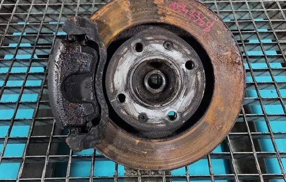 Peugeot 208 I Front wheel hub spindle knuckle IMPRK1547368