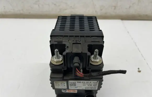 Audi A4 S4 B9 Car battery 8W0915101A