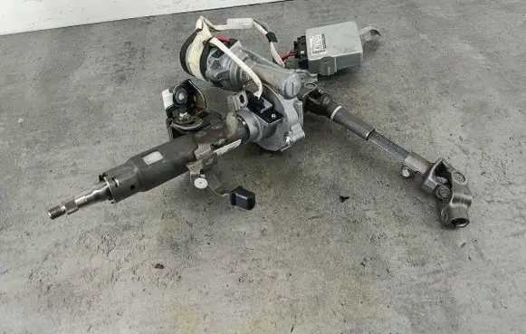 Toyota Yaris Steering wheel axle 