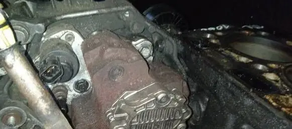 Fuel injection high pressure pump