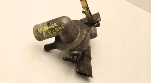 Chrysler Voyager Thermostat/thermostat housing 