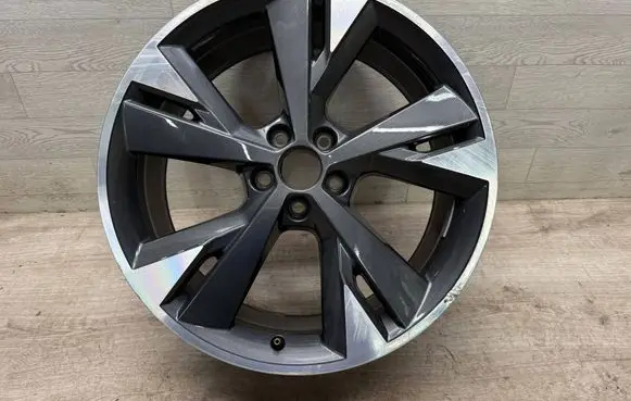 Audi Q4 Sportback e-tron R20 alloy rim 89A601025E