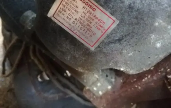 Mazda 626 Air conditioning (A/C) compressor (pump) atm0sgu10 d1107110