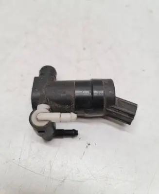 Ford Mondeo Mk III Windscreen/windshield washer pump 1S7117K624F