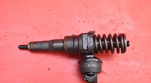Audi A4 S4 B6 8E 8H Fuel injector 0414720073
