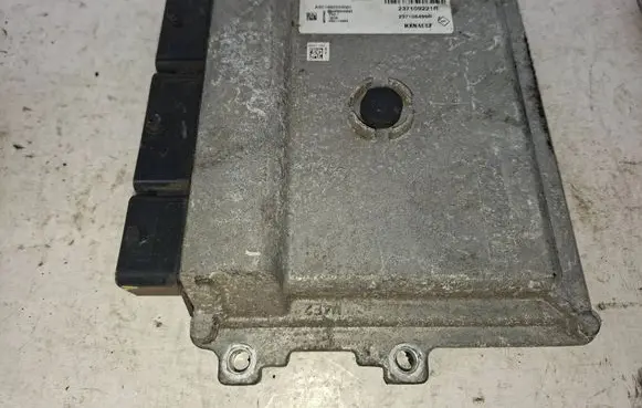 Dacia Sandero II Engine control unit/module 237109221R 237105499R A2C1692220001