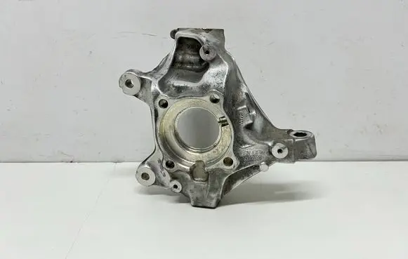 Mini One - Cooper F56 F55 Front wheel hub spindle knuckle 6876643-01 6876643 621654