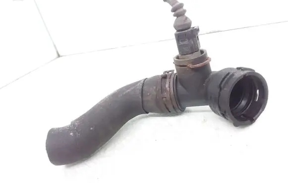 Volkswagen PASSAT B6 Engine coolant pipe/hose 1K0122291AD 06A919501