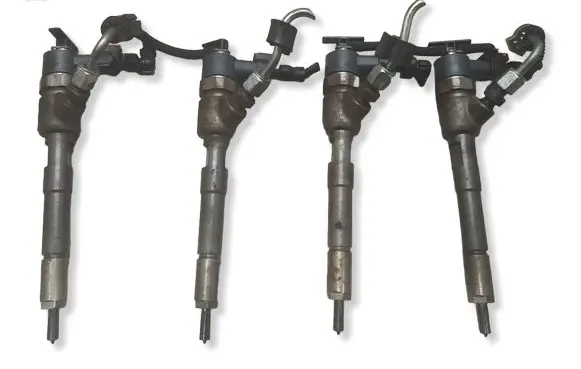 Opel Corsa E Fuel injectors set 0445110618