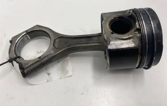 Piston