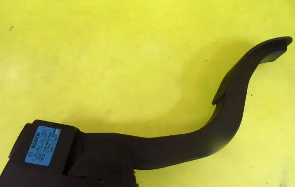 KIA Carnival Accelerator throttle pedal 0281002541