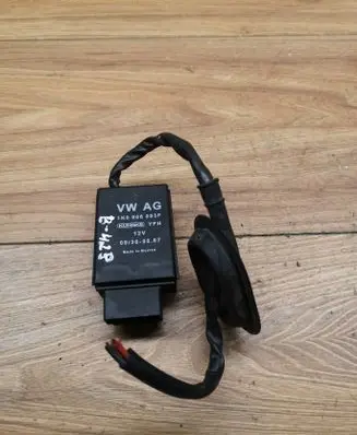 Skoda Octavia Mk2 (1Z) Fuel injection pump control unit/module 1K0906093F