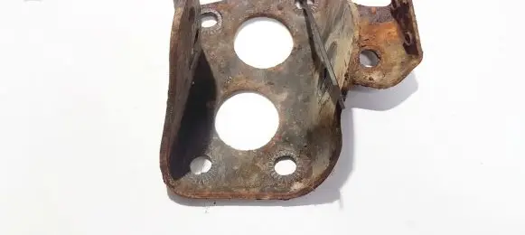 Volkswagen Golf IV Bracket in trunk/boot 