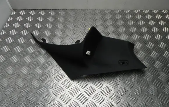 Mercedes-Benz CLA C117 X117 W117 (C) pillar trim A1176902625 T294
