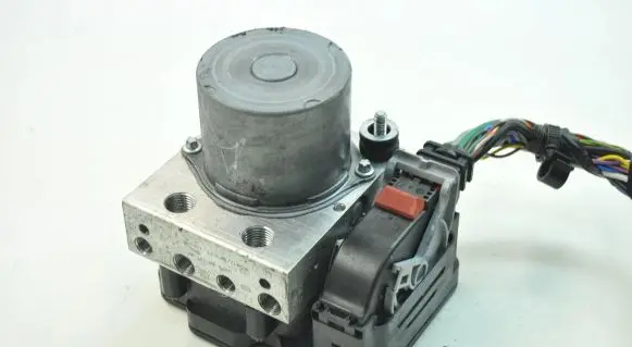 Jaguar XF X250 ABS Pump HX7314F447AF