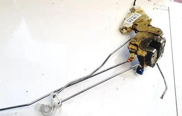 Nissan Almera Tino Front door lock 8055361u66 09-a518