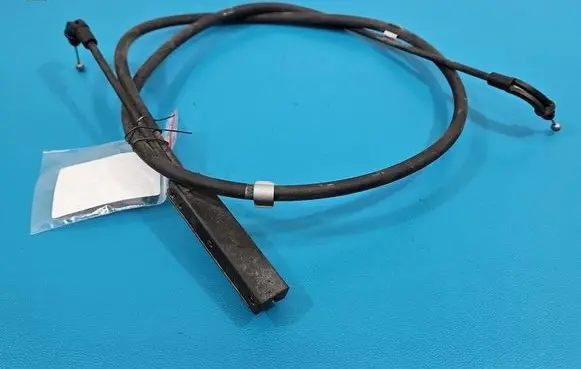 BMW iX1 Engine bonnet/hood lock release cable 873716304 IMPRK1572418