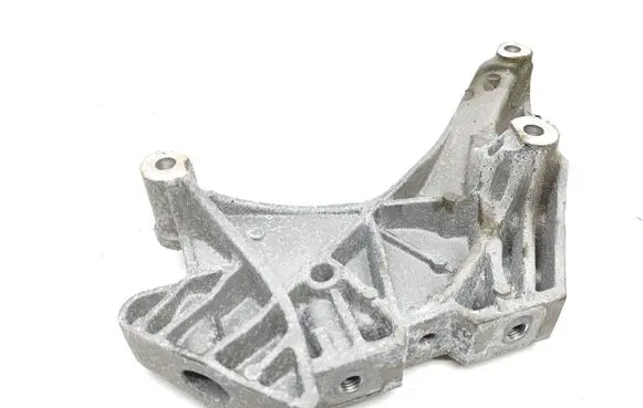 Volkswagen Tiguan Allspace Engine mounting bracket 06K199207A