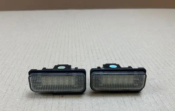 Mercedes-Benz E W211 Number plate light 