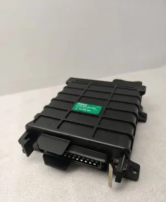 Audi 80 90 B3 Engine control unit/module 811906264 0280800104