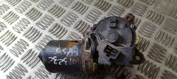 Mazda 323 Wiper motor